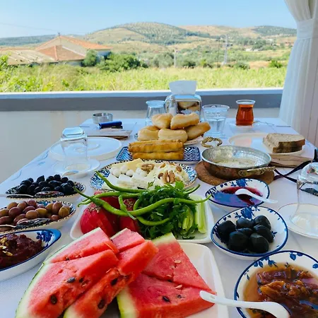 Qonuq Homestay Bozcaada